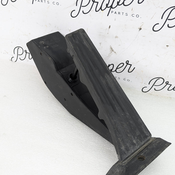 BMW E90 E91 E92 E93 335xi Automatic Transmission Accelerator Throttle Gas Pedal 6772645