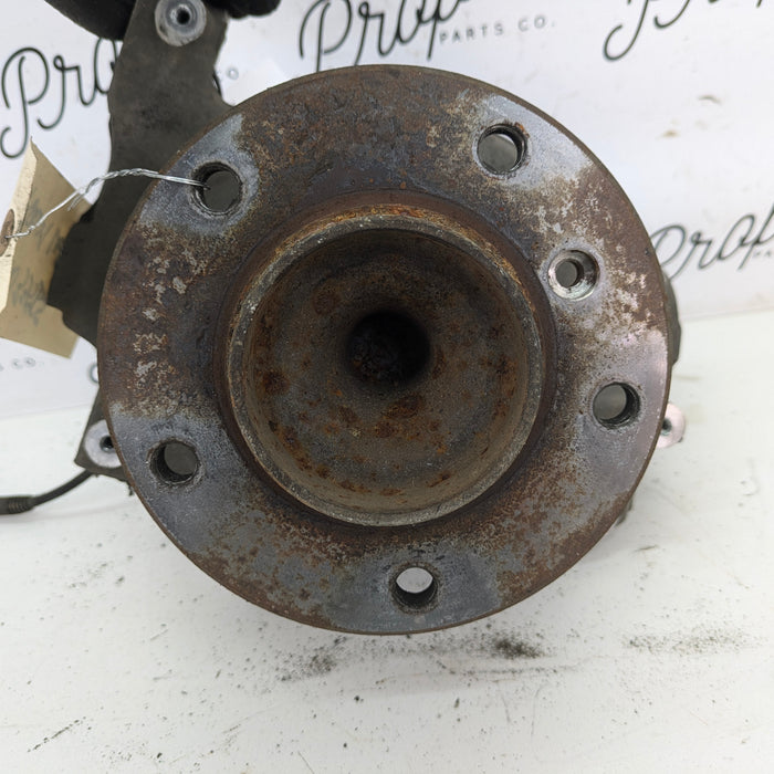 BMW E82 E88 E90 E91 E92 E93 135i 335i 328i RWD Front Left Hub Knuckle Spindle 6793923