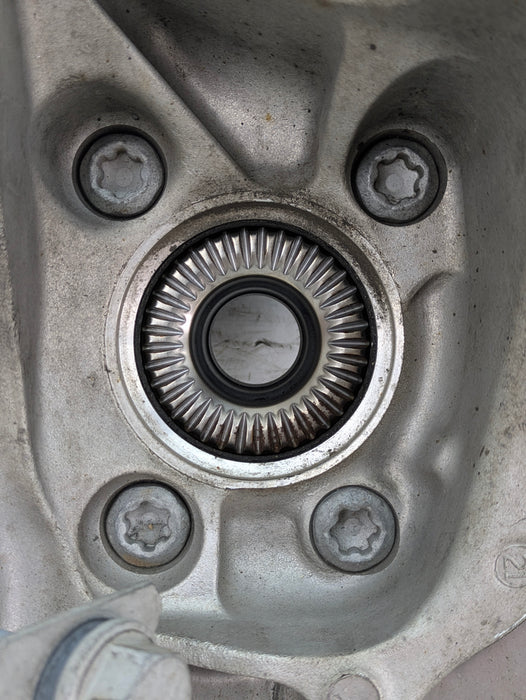 BMW G20 330ix M340ix 330ex Left/Driver Side Rear Knuckle/Hub/Spindle 6899305/33306898479