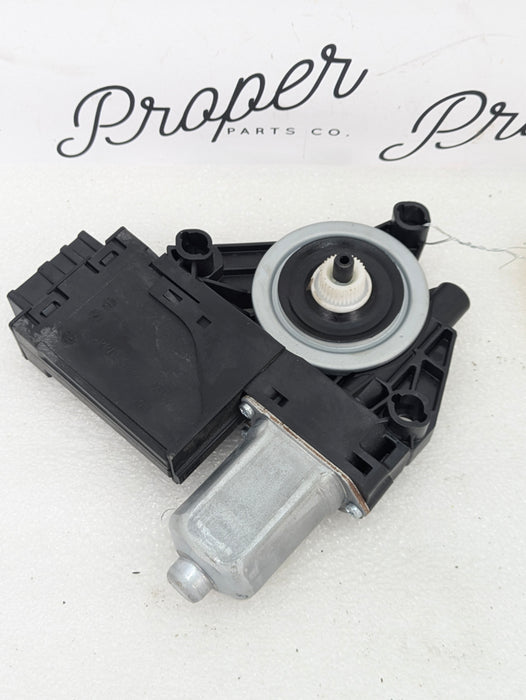 2021 Volvo V60 T6 R-Design Left/Driver Side Rear Door Window Motor/Door Lock Switch Module 32283266