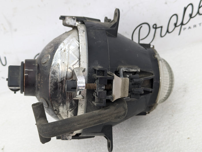 BMW E46 330i 328i 325i 323i Sedan/Wagon Front Bumper Left Fog Light 6911007