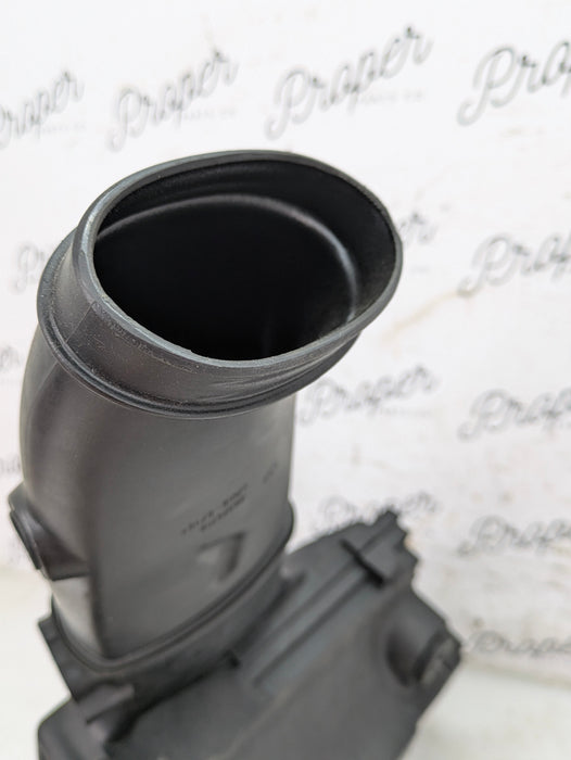 BMW E92 E90 E93 335xi 335i E82 E88 135i N55 Engine Intake Air Box Filter Housing 7599284