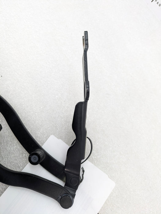 BMW E46 M3 330ci 325ci 323ci Convertible Rear Trunk Lid Hinge Support 8222715/8222716 * DAMAGED*