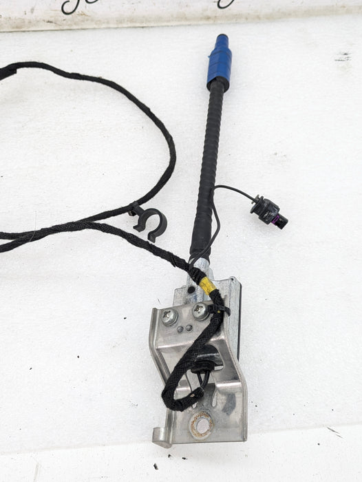 Chevrolet C7 Corvette Stingray Z51 Left/Driver Side Radio Antenna Module Amplifier 23169961