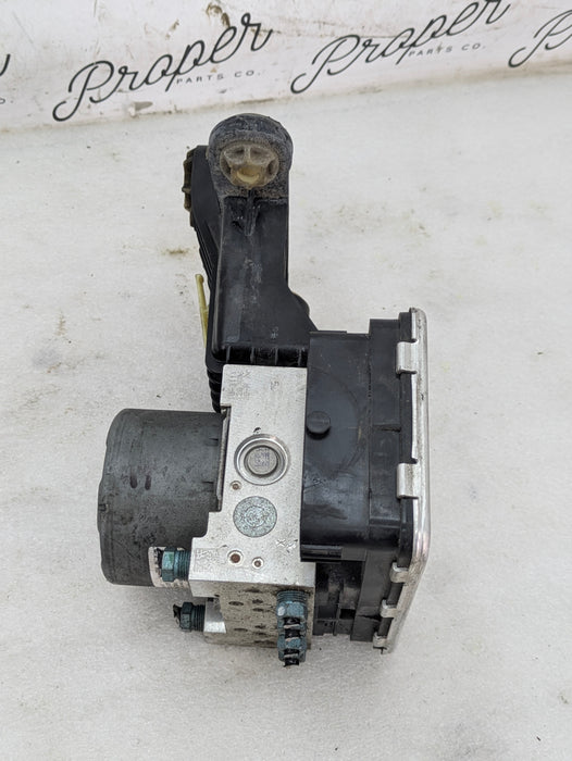 BMW G20 330ix Anti-Lock Brake/ABS DSC Pump Module 5A2D743/5A2D744/6875977