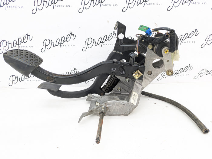 BMW E39 M5 540i 530i 528i Manual Transmission Clutch Brake Pedal Box 35311161586