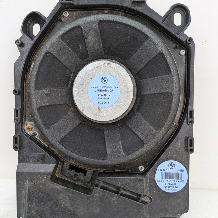 BMW E82 E88 E90 E91 E92 E93 3 Series HiFi Subwoofer Passenger Right 9143144