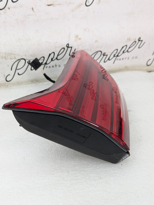 BMW F36 F32 F33 F83 440xi 430xi M4 LCI LED Rear Left/Driver Side Inner Trunk Tail Light 7426053 *DAMAGED*