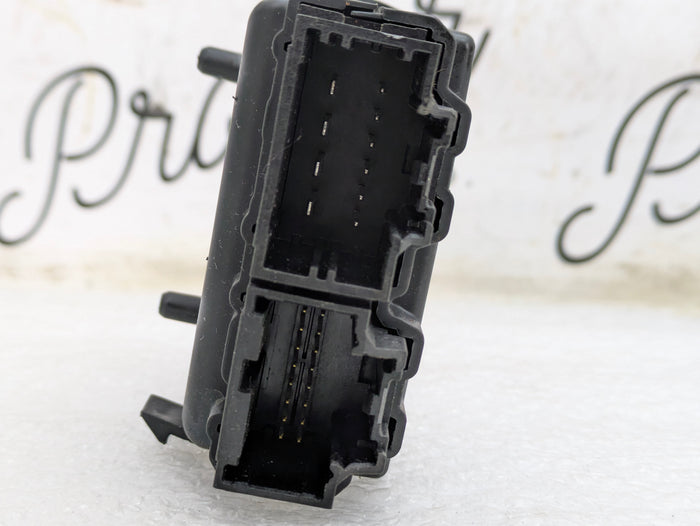 2018 Chevrolet 6th Gen Camaro 2SS Front Right/Passenger Side Heated Seat Control Module 13511696