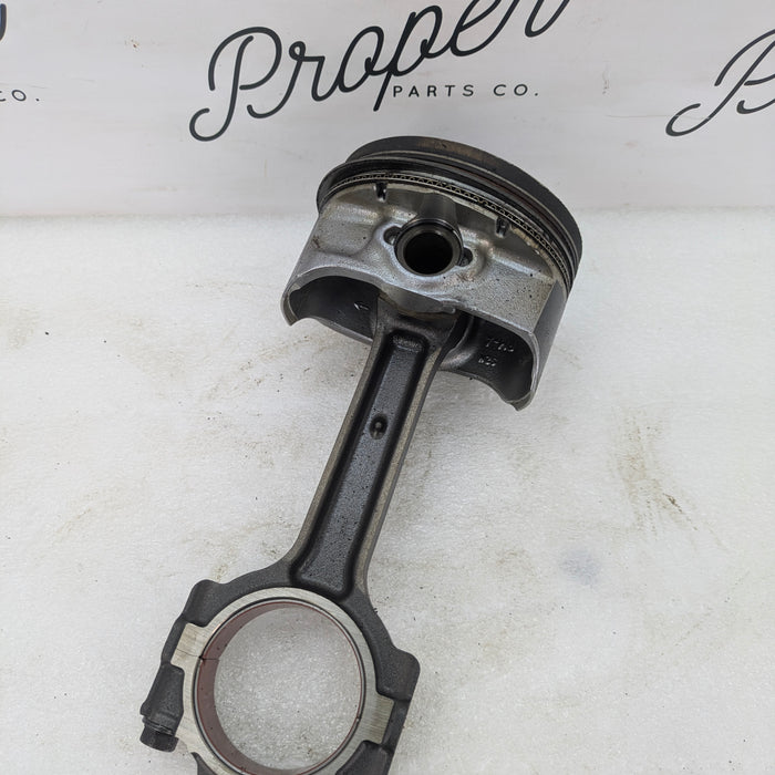 Chevrolet C7 Corvette Stingray Z51 LT1 Gen V Engine Right Side Piston & Connecting Rod #3 12654243 *NOTE*