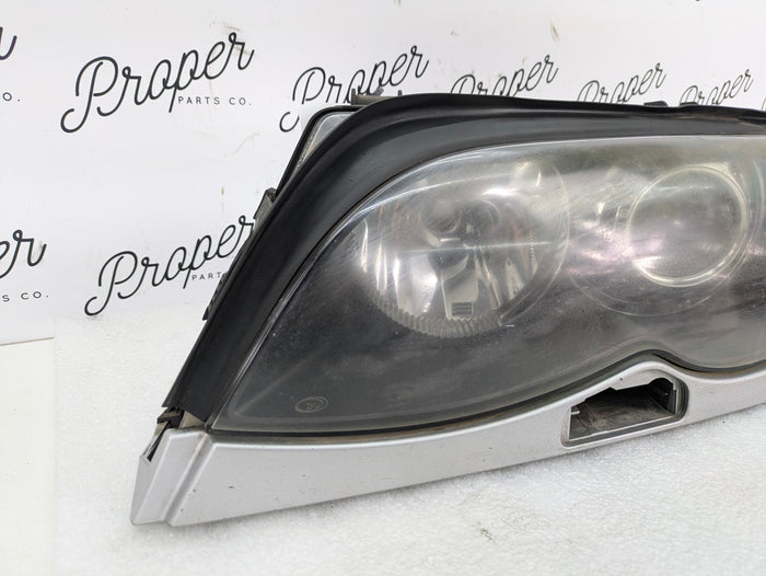 BMW E46 330i 325i Sedan Wagon LCI Front Right Bi-Xenon ZKW Headlight 7165833 *For Parts*