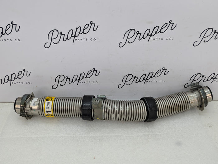 Chevrolet C7 Corvette Stingray Gas/Fuel Tank Crossover Hose/Pipe/Tube 84120906
