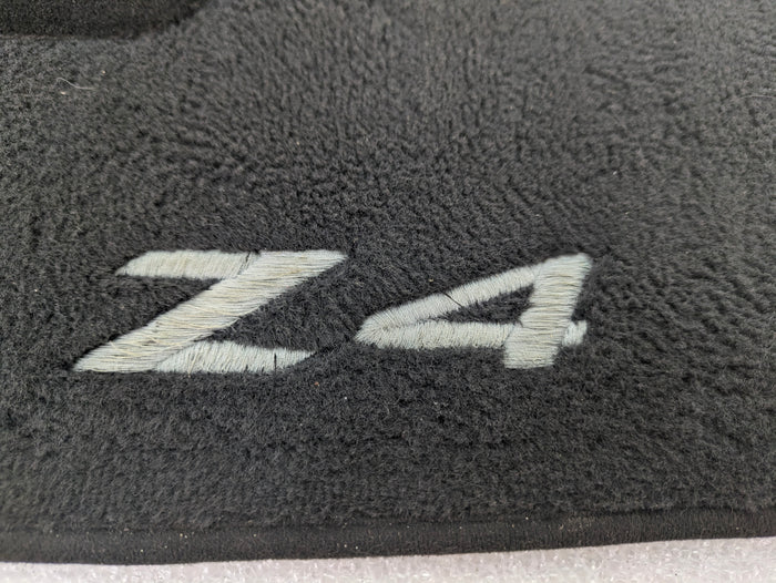 BMW E85/E86 Z4 Black Carpet/Summer Floor Mat Set