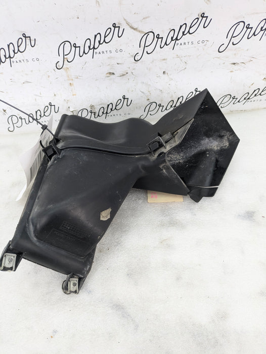 BMW E90 E91 E92 E93 335XI M Sport Front Air Duct Right 8045348
