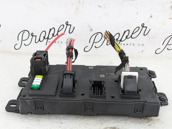 BMW F22 F23 228xi M235xi 230xi M240xi Rear Electronic Body Control Module Fuse Box 9374509