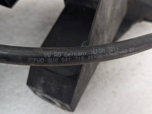 2018 Audi 8U Q3 Right Headlight Bracket Support Arm 8U0805608