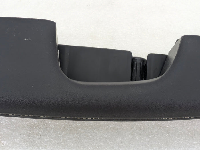 2021 Volvo V60 T6 R-Design Right/Passenger Side Front Door Arm Rest Handle