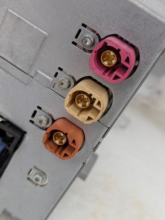 BMW E92 E90 E91 E93 335xi 330xi 328xi 325xi 323i M3 CIC iDrive Navigation Head Unit/CD Player/Radio 9202828