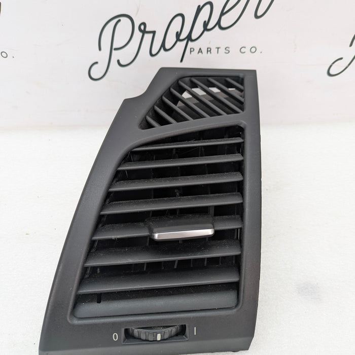 BMW E82 E88 128i 135i Driver/Left Side Dashboard Air Vent 7059187