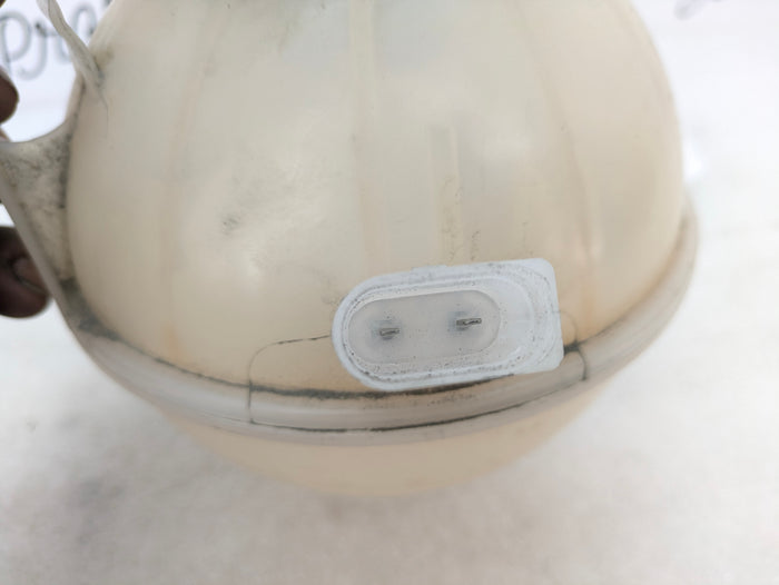 2016-2018 Audi 8U Q3 Coolant Expansion Pack Overflow Tank 1K0121407A