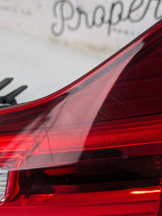 BMW F36 F33 F32 435xi 428i 440i 428i Pre-LCI Right/Passenger Side Inner Tail Light 7296102