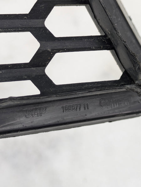 BMW F80 F82 M3 M4 Front Right Lower Bumper Grille 8054302
