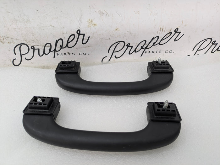 BMW E92 M3 335i 328i Front Left/Right Roof Grab Handle Black Set Pair 9143516/9143524