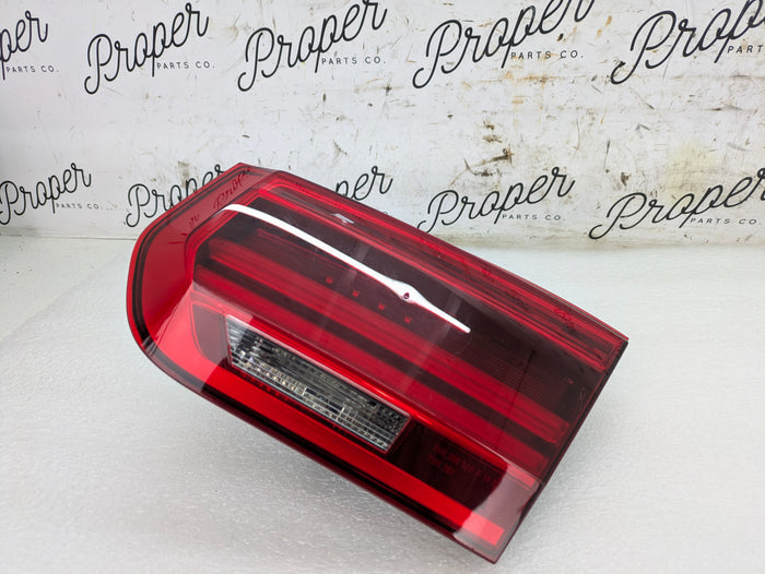 BMW F30 F31 F80 M3 340i 330i 328i 328d 320i LCI Right/Passenger Side Rear Inner Trunk LED Tail Light 7369122