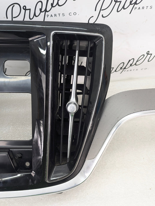 2021 Volvo V60 T6 R-Design Silver Dashboard Trims & Multimedia Screen Display Moulding & Air Vents