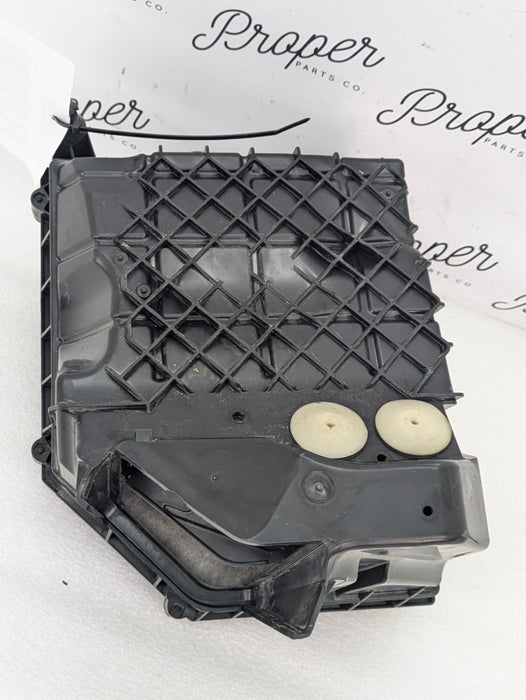 2021 Volvo V60 T6 R-Design Engine Air Intake Filter Box Housing 31474862 *DAMAGED*
