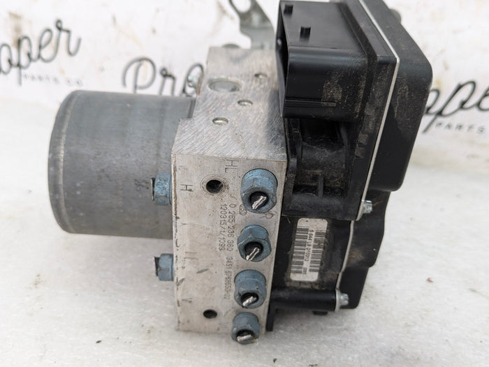 BMW E92 E90 E91 335xi 330xi 328xi 325xi AWD Anti-Lock Brake ABS Pump DSC Hydraulic Module 6780161/6764671