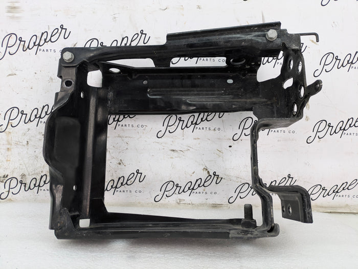 BMW G20 G22 G23 G26 330ix M340ix 330ex Left/Driver Side Front Bumper Reinforcement Bracket 7422225