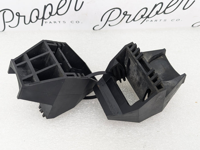 BMW E46 M3 330ci 328ci 325ci 323ci 320i Lower Radiator Mount Brackets Pair 7514402/1436264