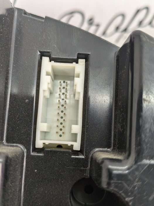 BMW E46 330Ci Coupe/Convertible Grey Face Silver Ring Speedometer Automatic KMH Gasoline Instrument Gauge Cluster 6906875/1036017005