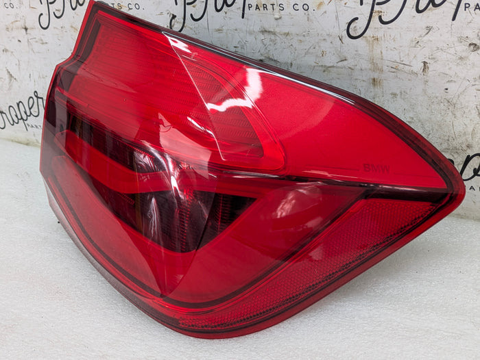 BMW F30 340i 330i 328i 328d 320i LCI Right/Passenger Side Rear Outer LED Tail Light 7369116