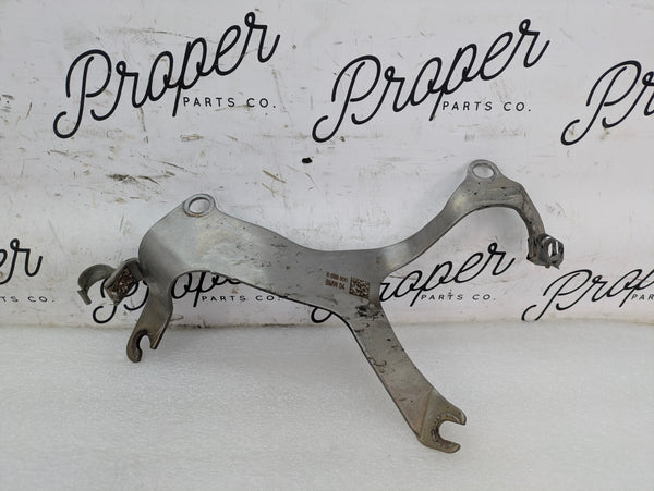 BMW G20 330ix 330i B46 Exhaust Catalytic Converter Hanger Mounting Bracket 8659800