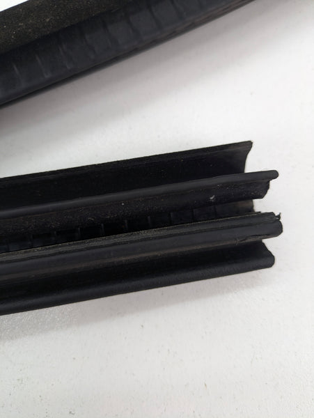 BMW E93 335is 335xi 335i 328xi 328i M3 Left/Driver Side Rubber Door Seal Gasket 51767162403