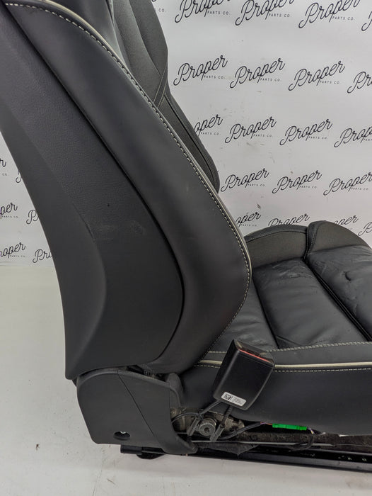 2021 Volvo V60 T6 R-Design Front Left/Driver Side Black Leather Heated Seat *DAMAGED*