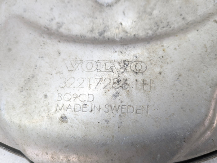 2021 Volvo V60 T6 R-Design Left/Driver Side Rear Spindle/Knuckle/Hub Brake Dust Shield 32217286