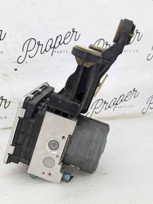 BMW G20 330ix Anti-Lock Brake/ABS DSC Pump Module 5A2D743/5A2D744/6875977