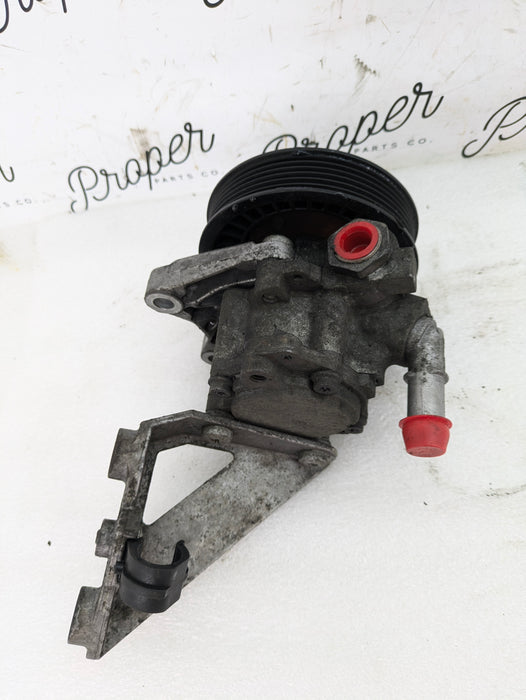 BMW E90 E91 E92 E93 325xi 330xi 328xi 323i E82 E88 128i N52 Power Steering Pump & Bracket 7539015