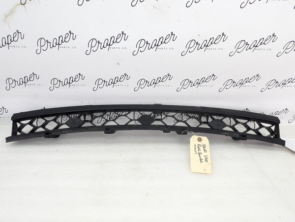 2021 Volvo V60 T6 R-Design Rear Bumper Center Support Mount Bracket 31455676