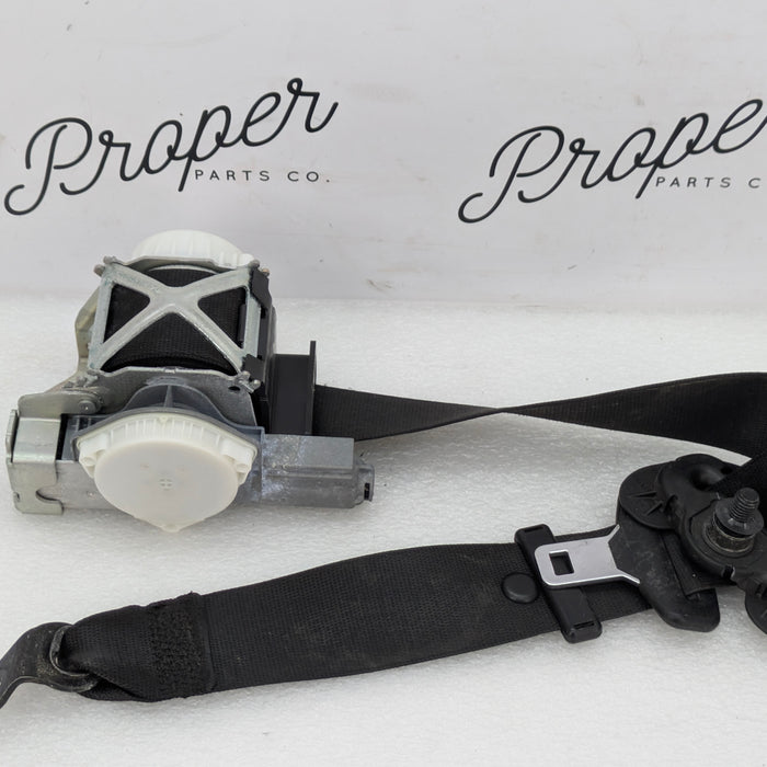 BMW F30 F80 F31 F34 F36 335i 328i 328d 320i M3 Front Right/Passenger Side Front Seatbelt 7272476