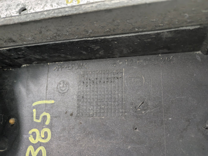 BMW Z3 Roadster/Coupe Rear Bumper & Reinforcement Bar/Carrier Arctic Silver Metallic (309) *NOTE*