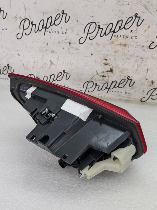BMW F30 F31 F80 M3 340i 330i 328i 328d 320i LCI Right/Passenger Side Rear Inner Trunk LED Tail Light 7369122