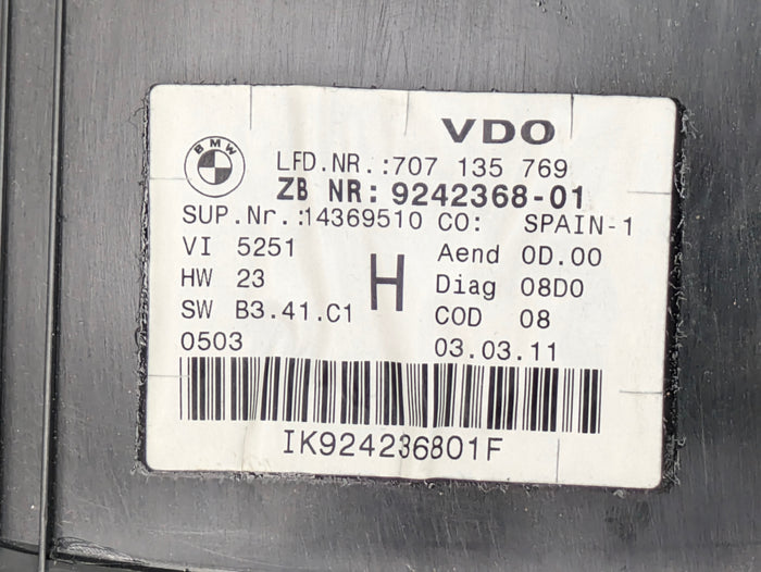 BMW E90 E93 E92 335xi 335i Instrument Gauge Cluster Speedometer KPH 9242368
