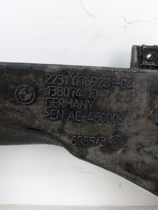BMW E90 E91 E92 335xi 328xi AWD Transmission Gearbox Cross Member Support Bracket 6769281