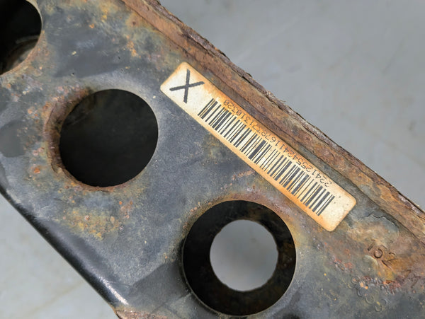 BMW E90 E91 E92 E93 335IS 335xi Rear Axle Cross Member Subframe Carrier 33316783713