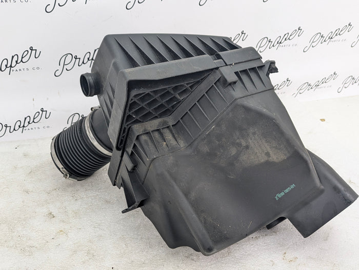 BMW E60 E61 M5/E63 E64 M6 Right/Passenger Side Intake Air Box Filter Housing & MAF 7839023/7834213