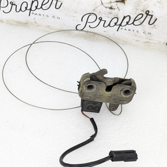 Porsche 996.2 911 Carrera 4 Rear Engine Compartment Lid Latch Lock & Line 99651205303